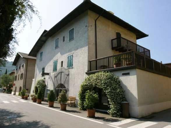 Locanda Restel De Fer Riva del Garda Esterno foto
