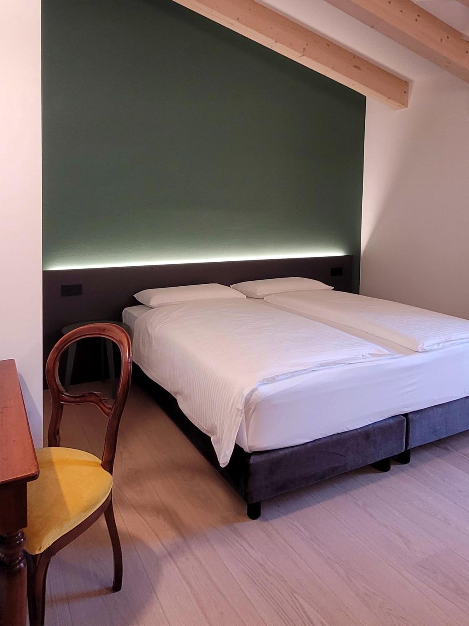 Locanda Restel De Fer Riva del Garda Esterno foto