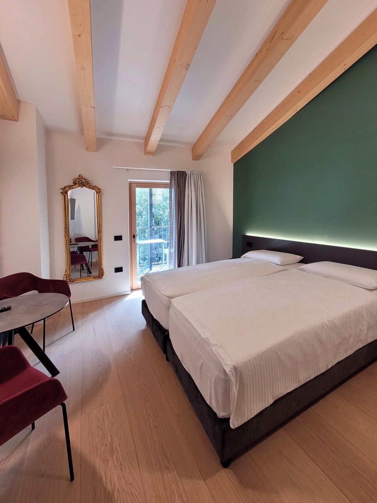 Locanda Restel De Fer Riva del Garda Esterno foto