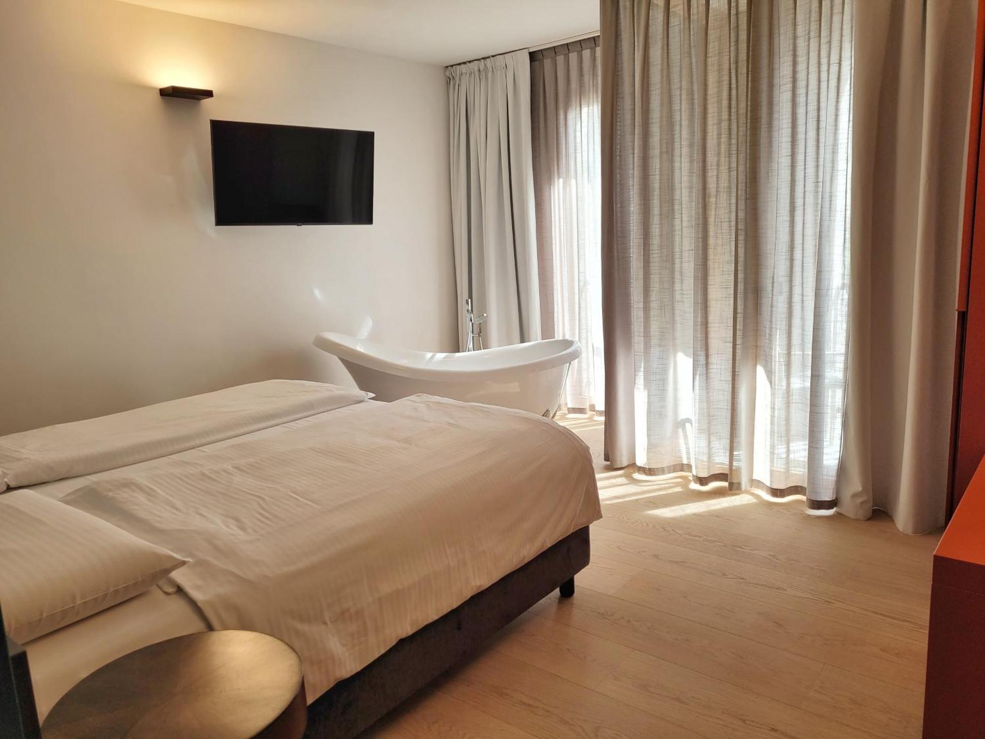Locanda Restel De Fer Riva del Garda Esterno foto