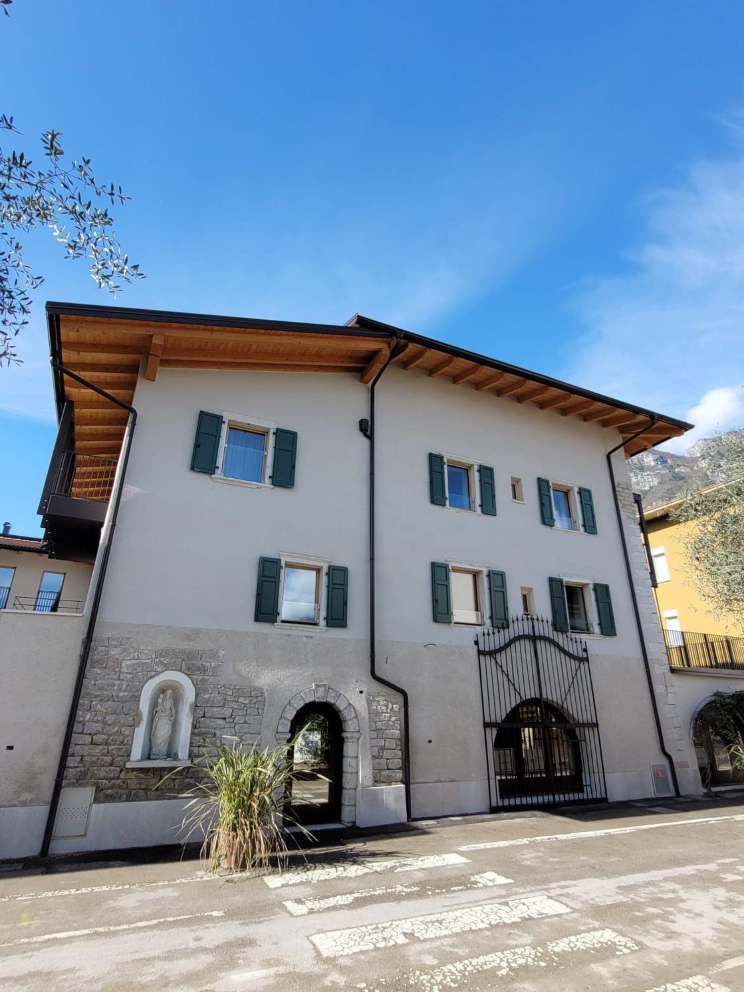 Locanda Restel De Fer Riva del Garda Esterno foto